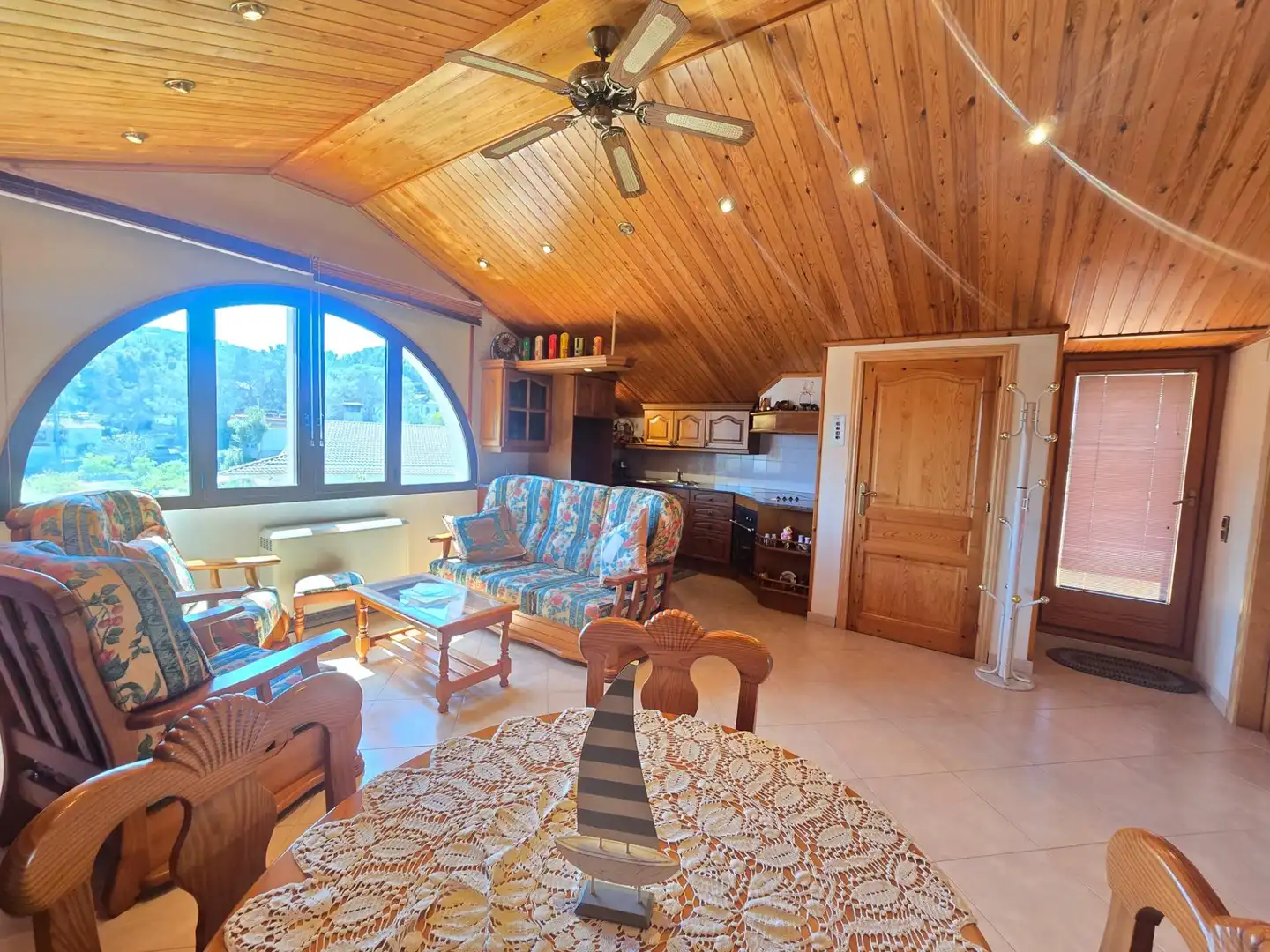 Sala de estar de Casa o chalet en venta en Canyelles con Calefacción, Jardín privado y Terraza