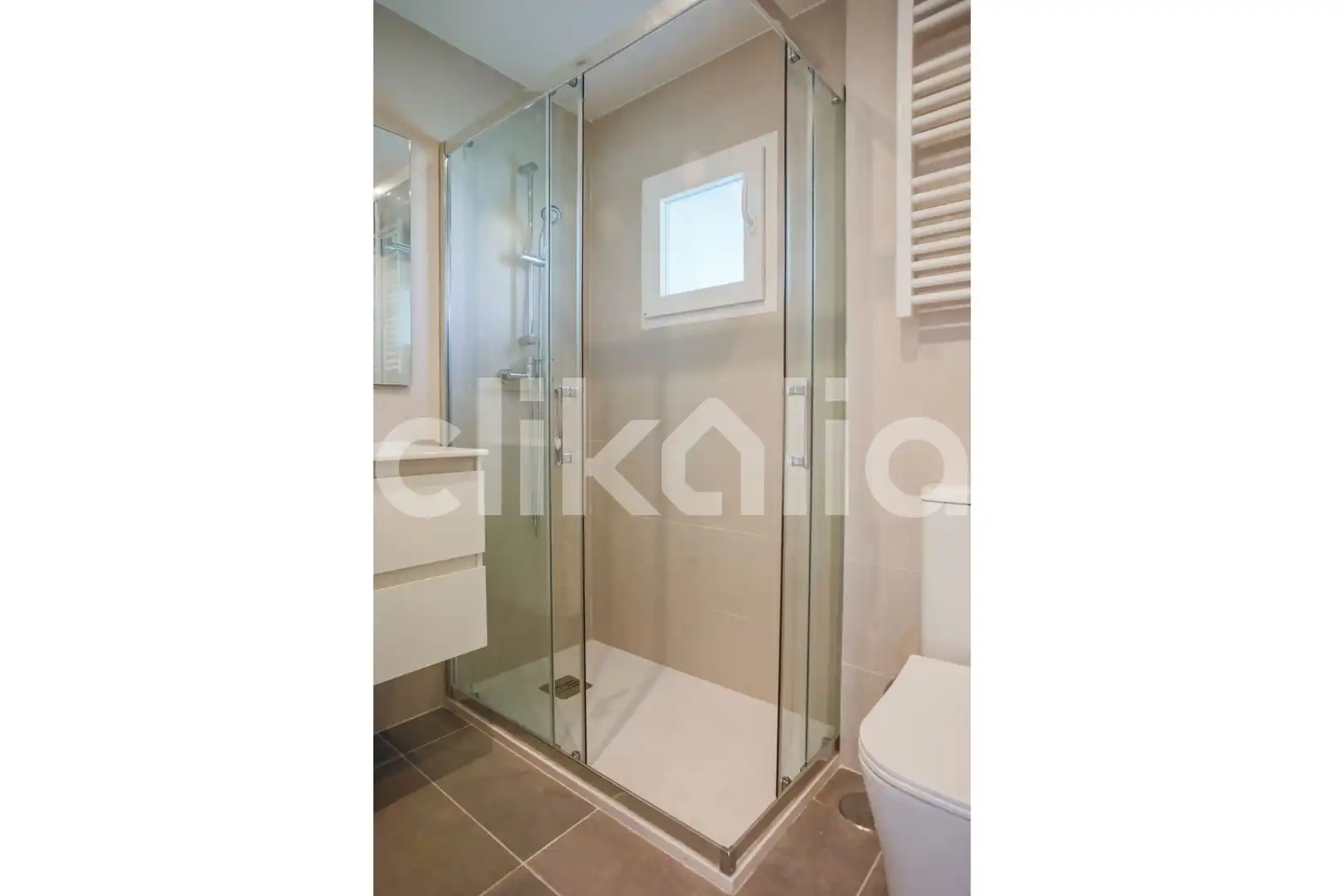 Badezimmer von Wohnung zur Miete in Leganés mit Heizung und Terrasse