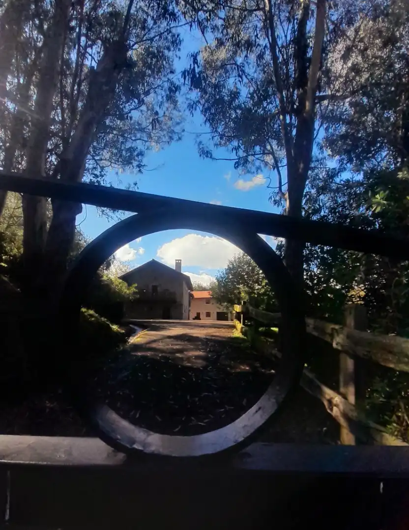 Vista exterior de Casa o xalet en venda en Villacarriedo amb Calefacció i Moblat