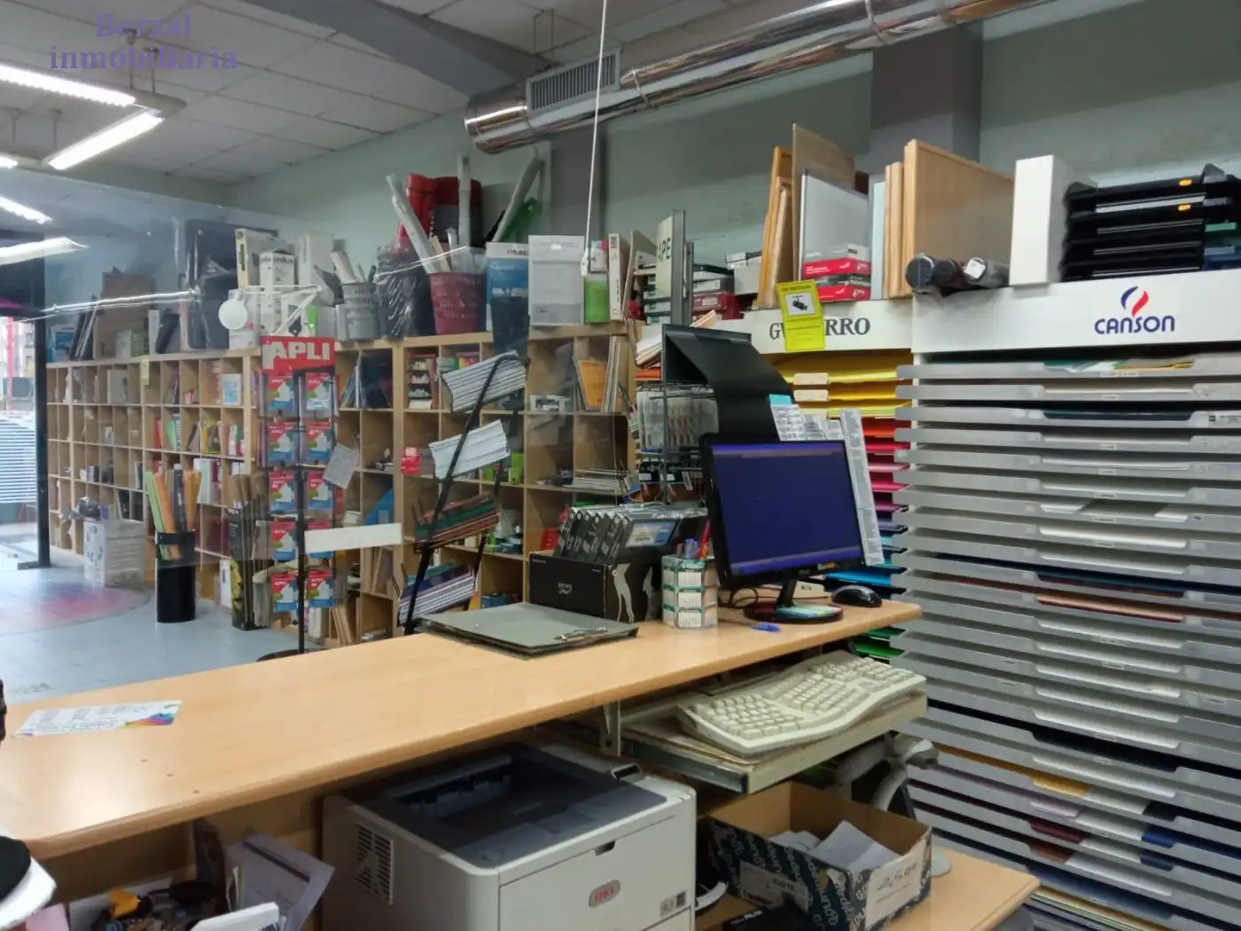 Business premises for sale in Calle Lardero, imagen 2