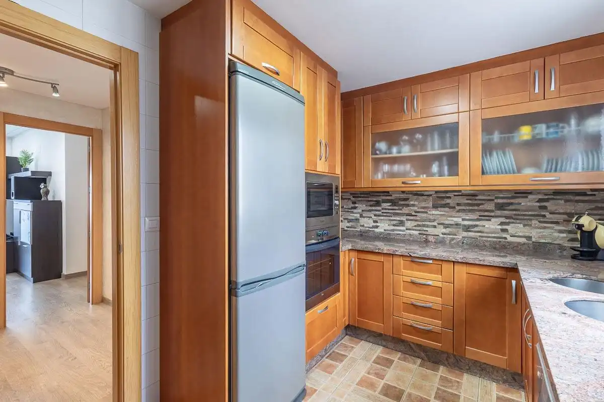 Kitchen of Flat for sale in Granada  with Heating and Storage room