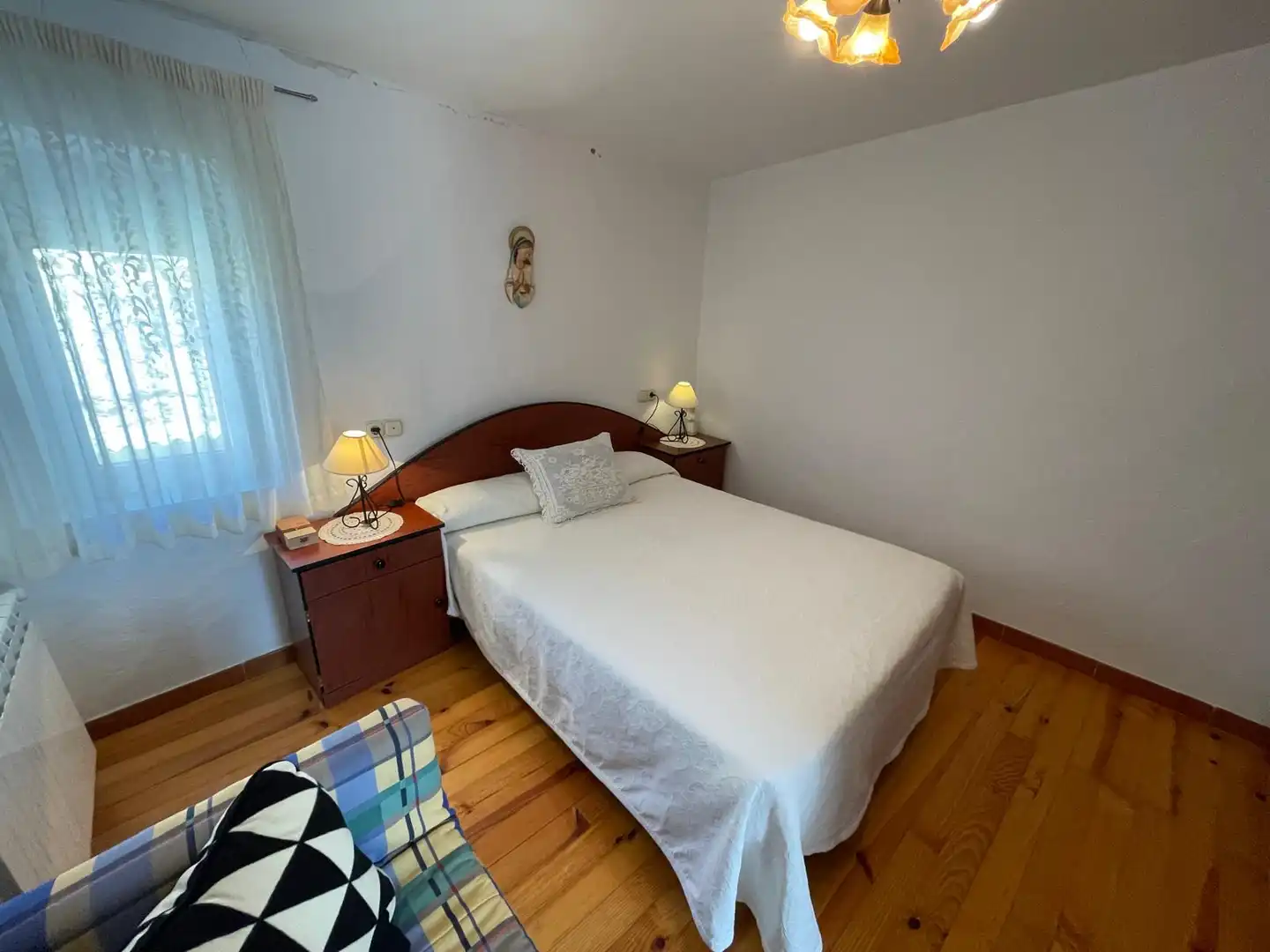 Habitación de Finca rústica en venta en Melgar de Abajo con Calefacción, Trastero y Amueblado