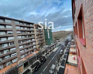 Vista exterior de Pis en venda en Vitoria - Gasteiz amb Calefacció, Terrassa i Traster