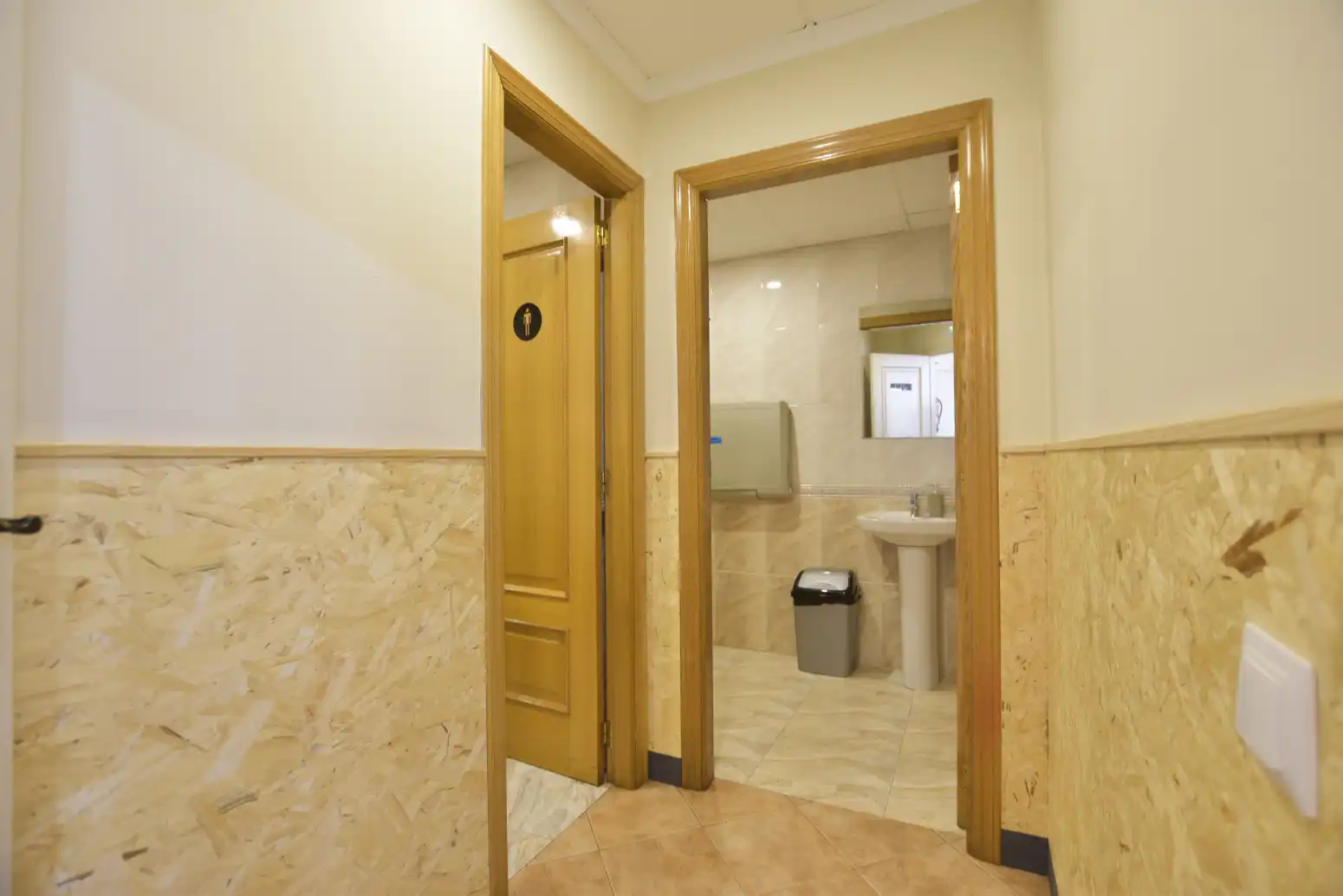 Baño de Local de alquiler en Puçol con Aire acondicionado
