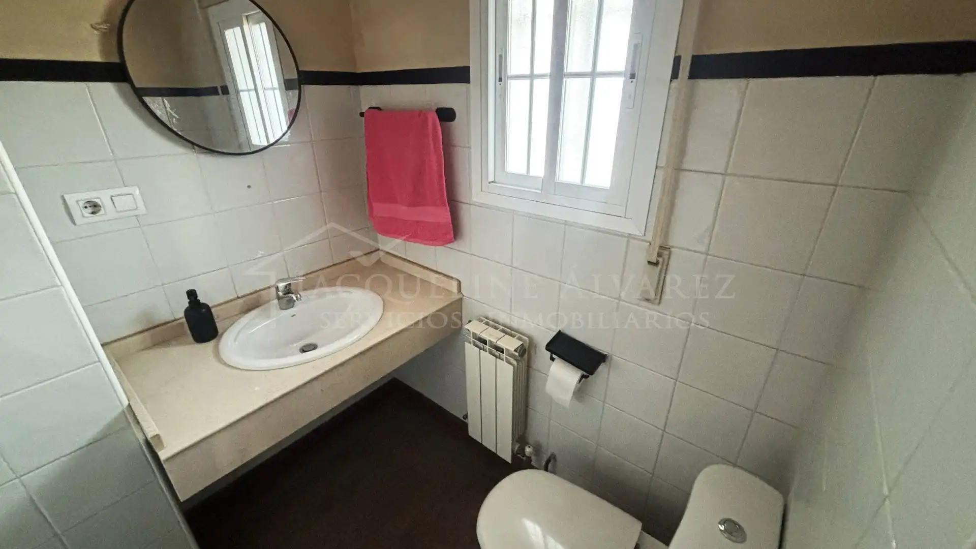 Bathroom of Detached homes for sale in Olías del Rey  with Air Conditioner, Heating and Terrace