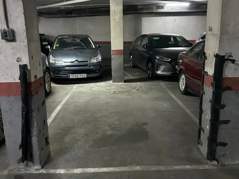 Individual for sale in Plaza Cataluña 22, imagen 3