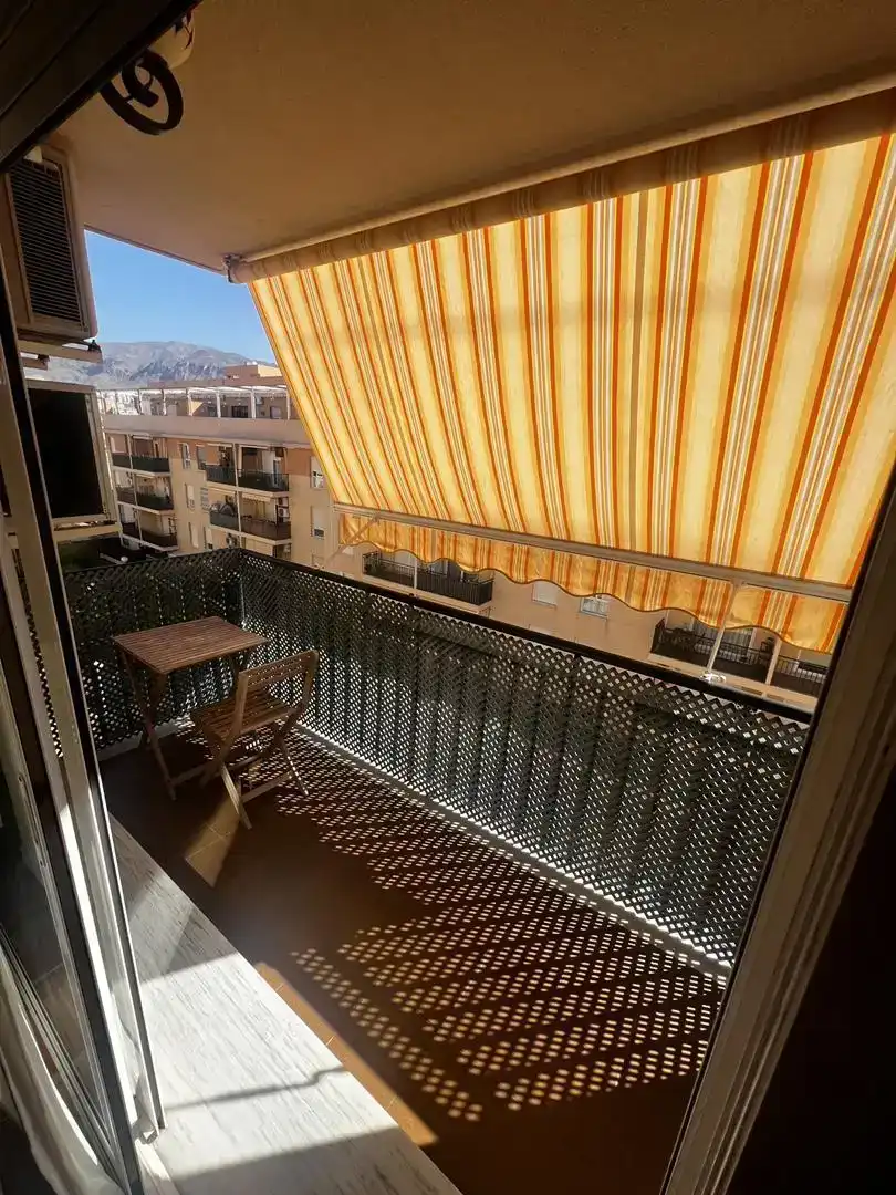 Terraza de Piso en venta en Roquetas de Mar con Aire acondicionado, Trastero y Piscina