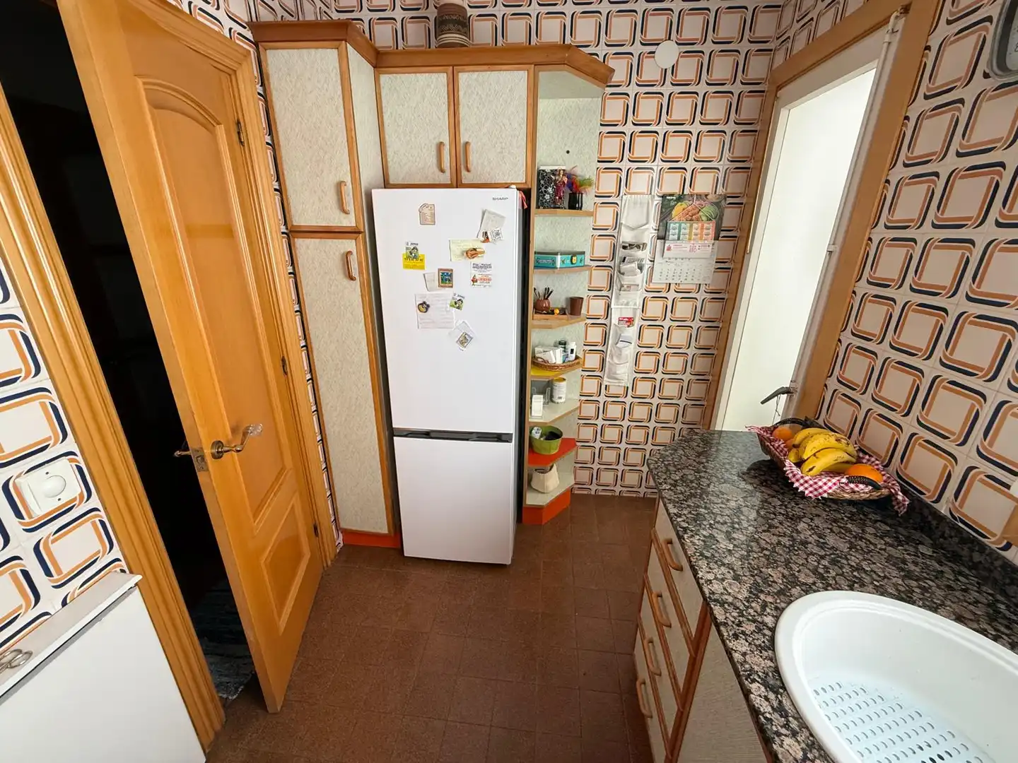 Kitchen of Flat for sale in Cornellà de Llobregat  with Air Conditioner, Heating and Parquet flooring