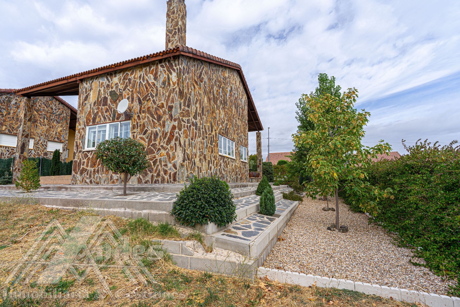 Exterior view of House or chalet for sale in Zarzuela del Monte  with Heating, Private garden and Terrace