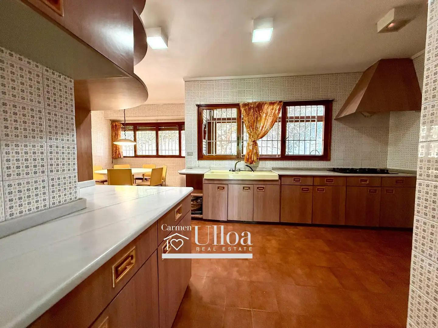 Cuina de Casa o xalet en venda en Alicante / Alacant amb Aire condicionat, Jardí privat i Terrassa