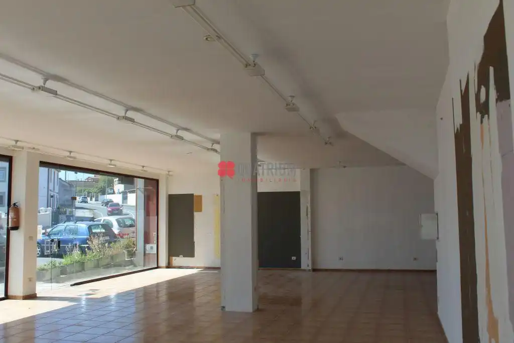Local comercial de lloguer a Castiñeiriño - Cruceiro de Sar, imagen 5