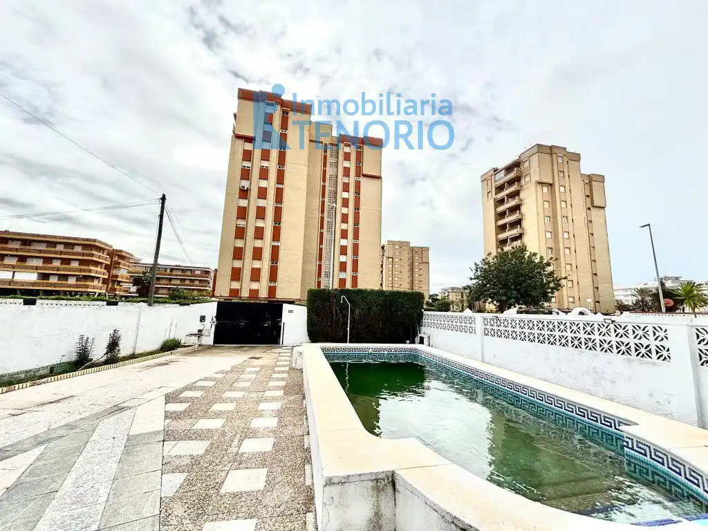 Piscina de Casa o xalet en venda en La Antilla amb Terrassa i Traster