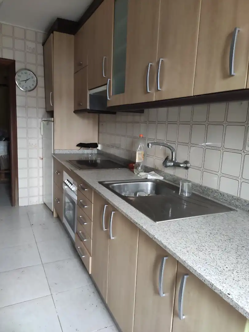 Cuina de Casa adosada en venda en Arteixo amb Moblat i Forn