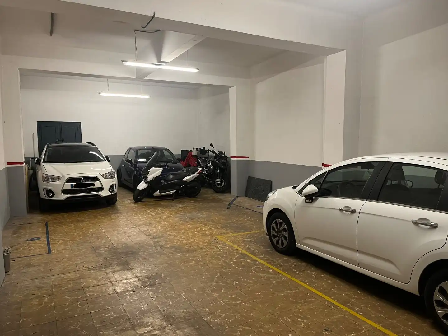 Business premises for sale in Anselm Clavé 9