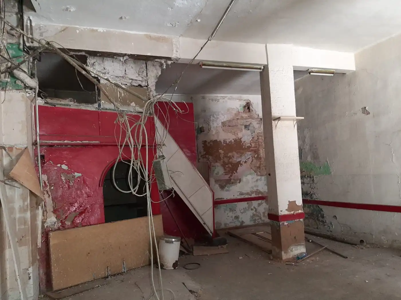 Local comercial de lloguer a Ciutat Vella, imagen 2