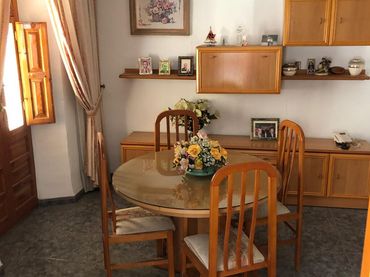 Casa rustica con balcone in vendita a Cómpeta