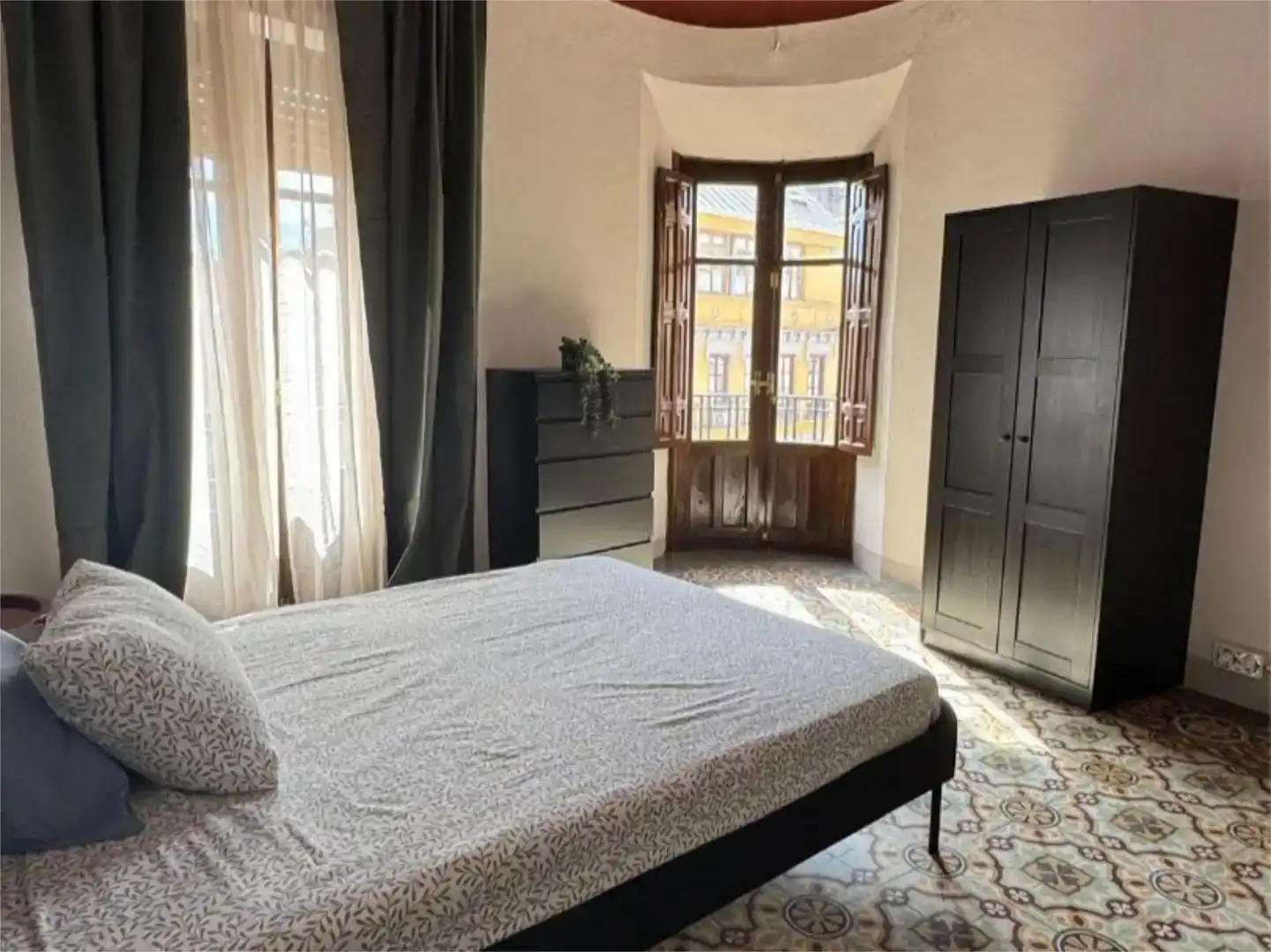 Schlafzimmer von Wohnungen zur Miete in  Granada Capital mit Klimaanlage und Balkon