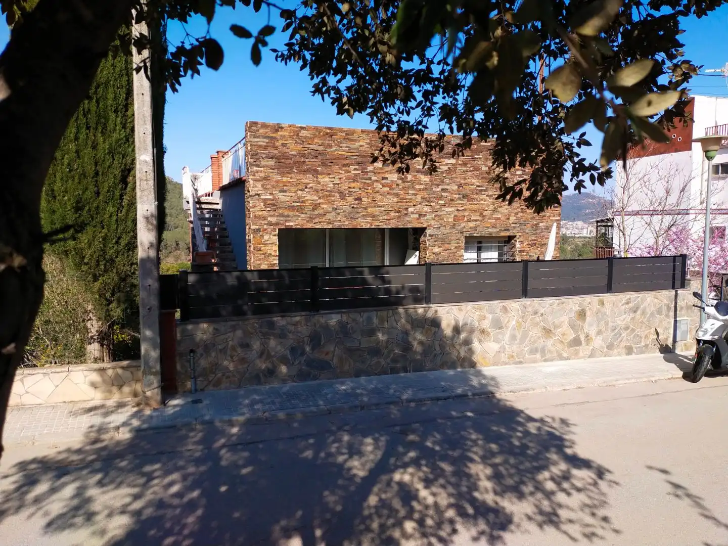 Vista exterior de Casa o xalet de lloguer en La Palma de Cervelló, Barcelona