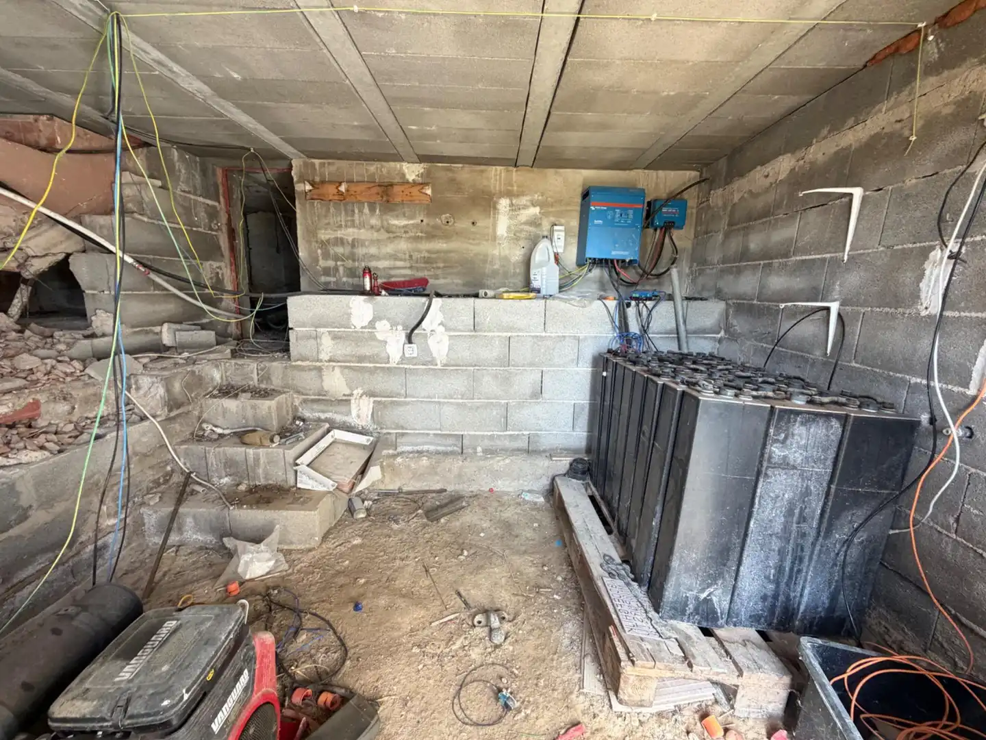 Casa o xalet en venda en Villar del Arzobispo amb Aire condicionat, Jardí privat i Terrassa