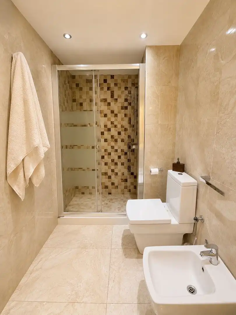 Bathroom of Flat for sale in Málaga  with Air Conditioner
