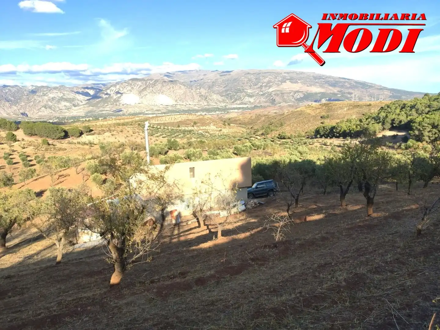 Finca rústica en venda en Villamena amb Jardí privat