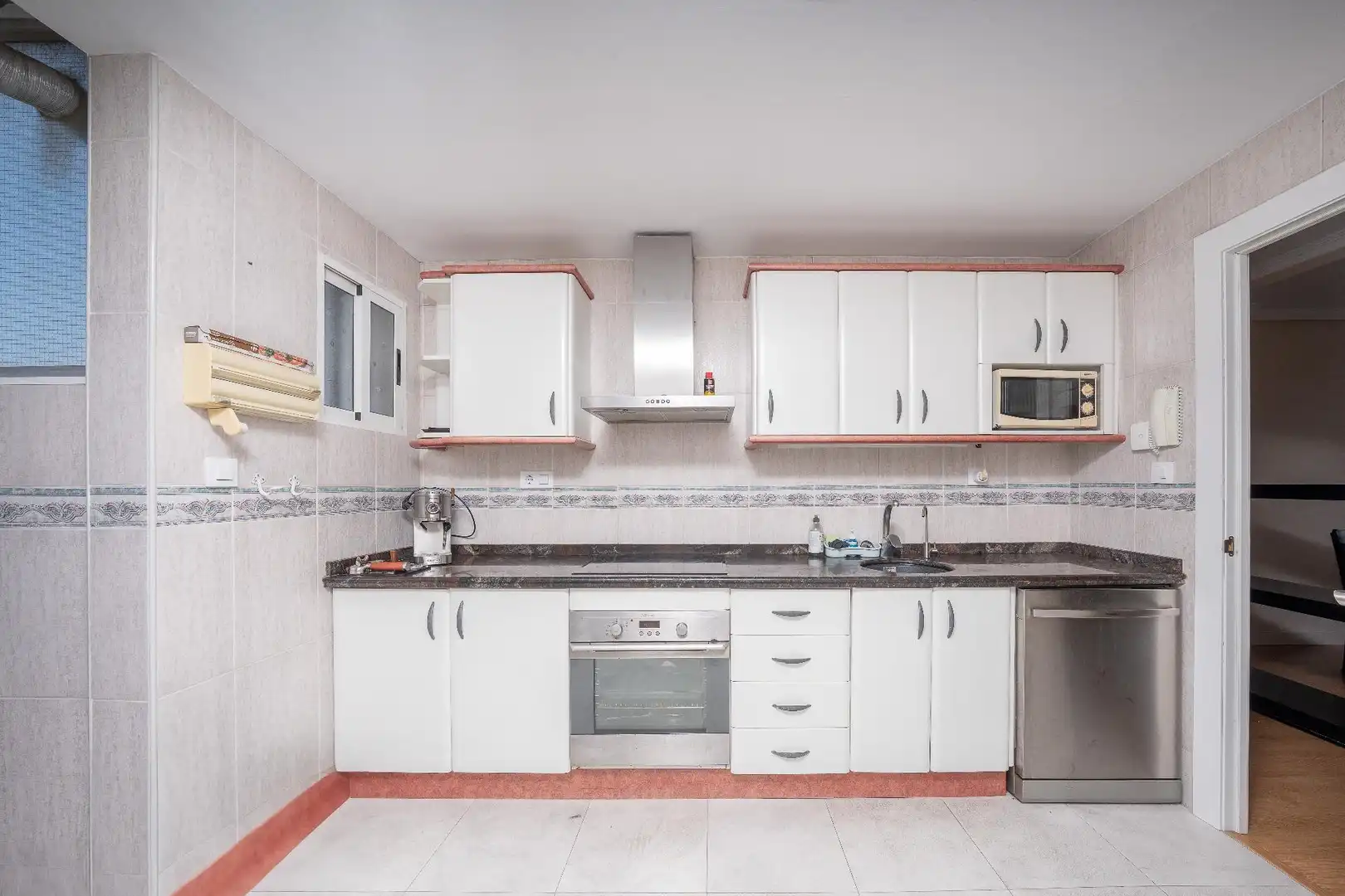 Cuina de Apartament en venda en Alicante / Alacant amb Piscina comunitària