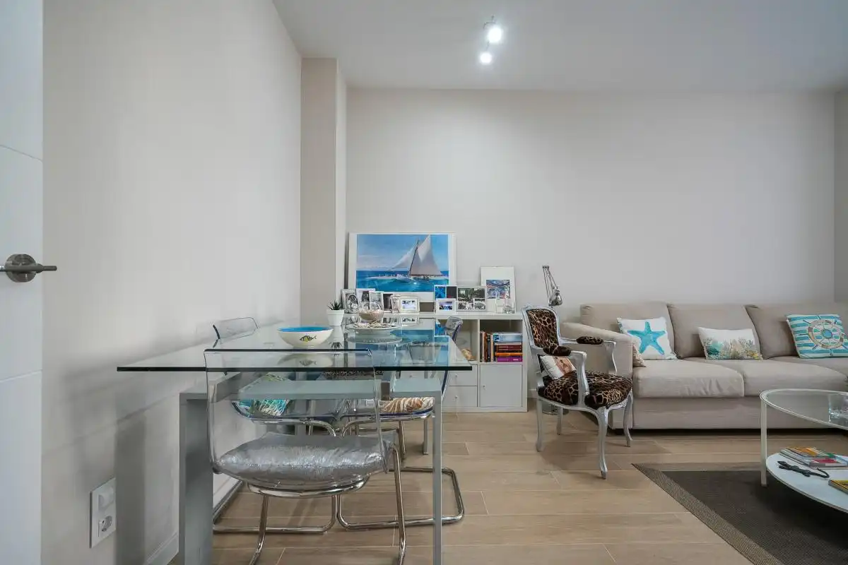 Living room of Flat for sale in Madrid  with Air Conditioner, Heating and Private garden