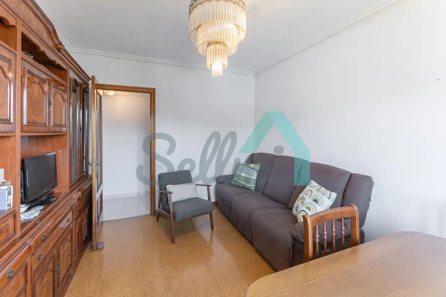 Sala d'estar de Pis de lloguer en Oviedo  amb Calefacció, Parquet i Terrassa