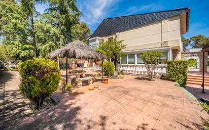 Terrassa de Casa o xalet en venda en Colmenarejo amb Terrassa i Piscina