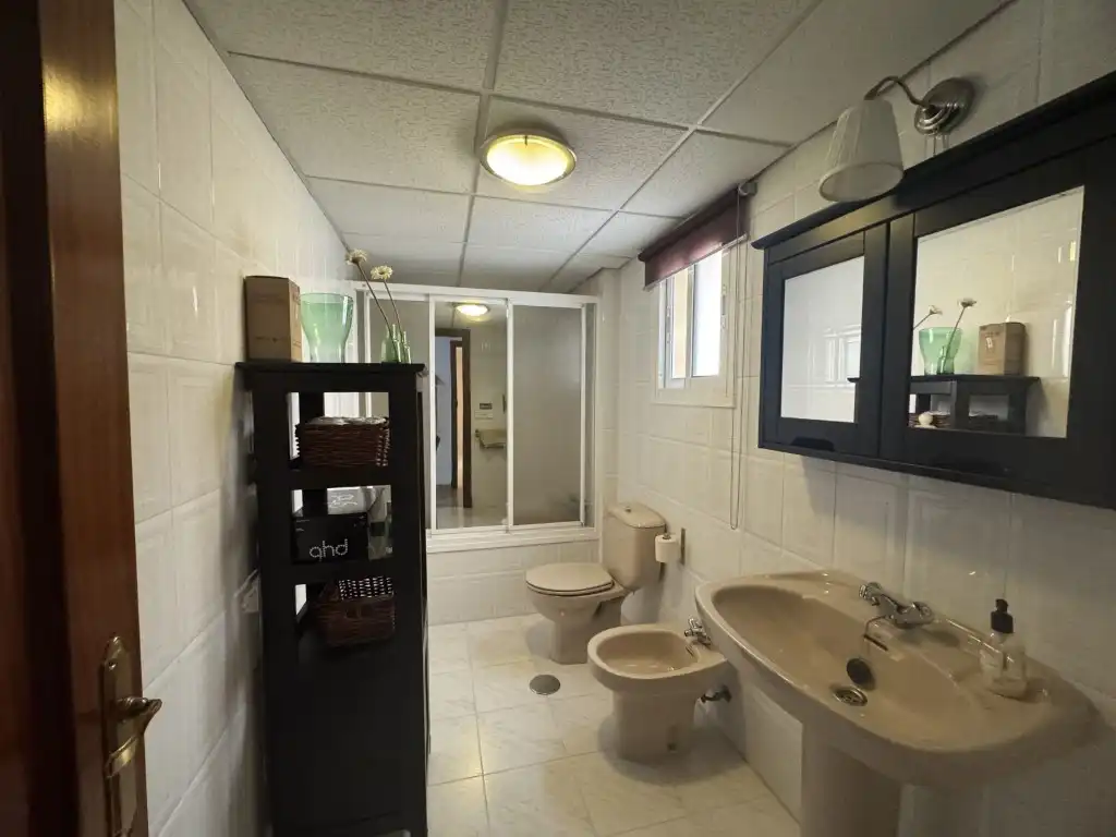 Haus oder Chalet zum Verkauf in Algeciras mit Ofen und Waschmaschine