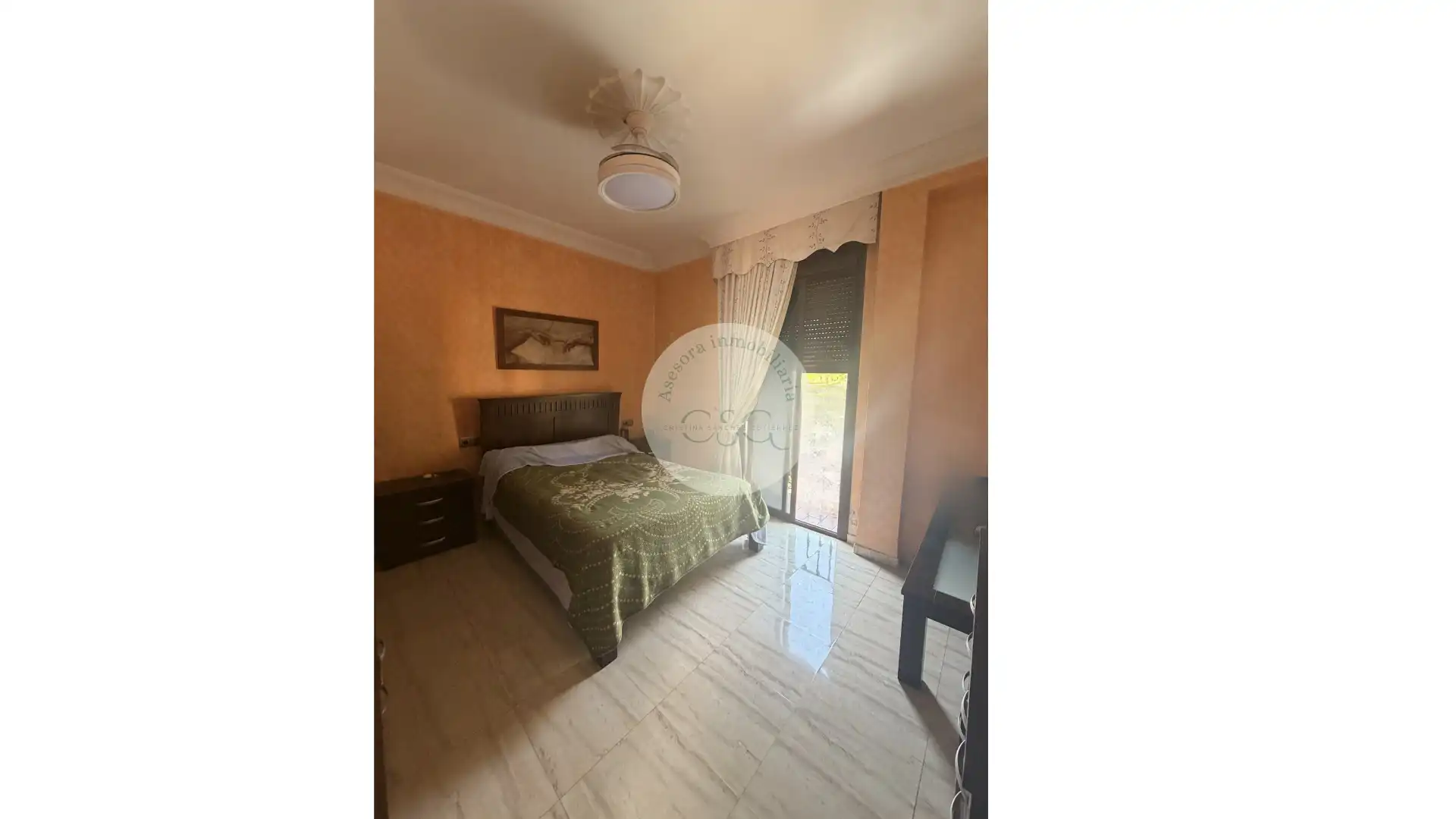 Dormitori de Casa o xalet en venda en Alcalá de Guadaira amb Aire condicionat, Calefacció i Balcó
