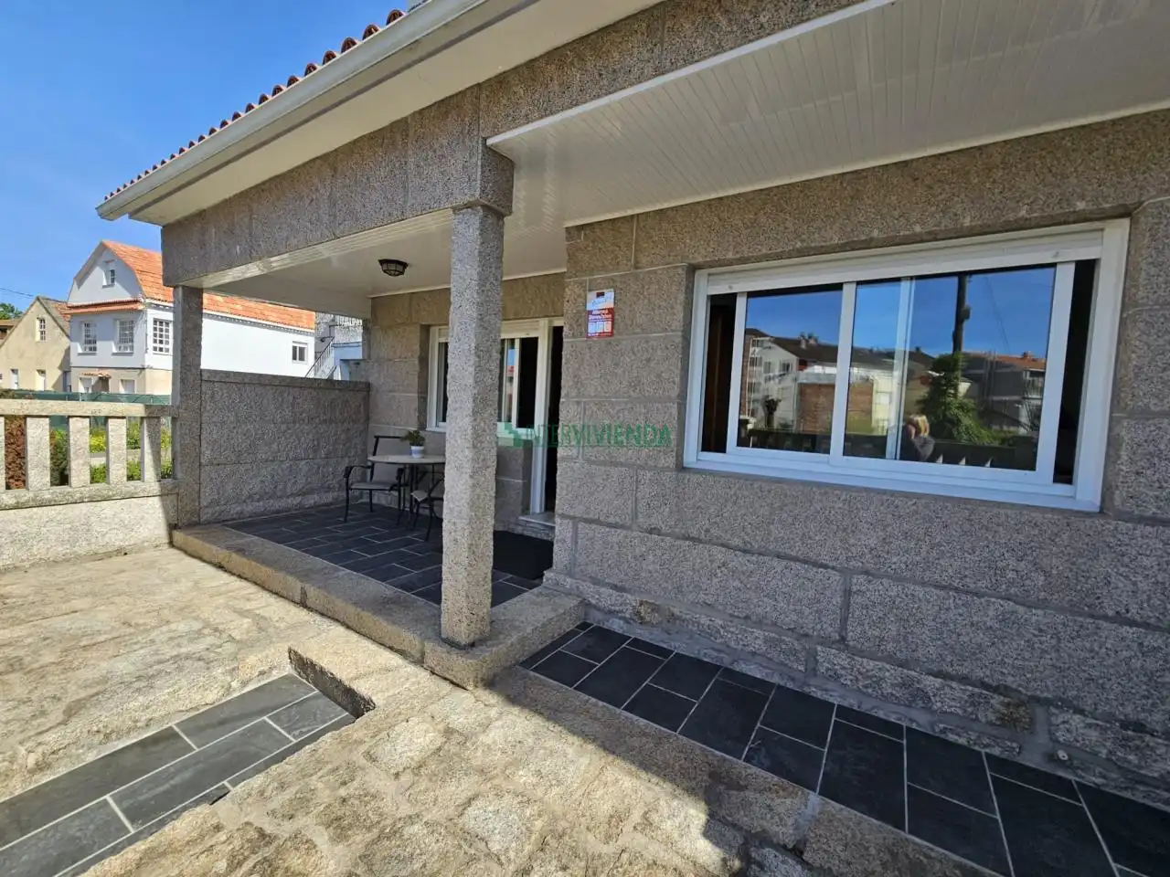 Vista exterior de Casa o chalet en venta en Sanxenxo con Calefacción y Jardín privado