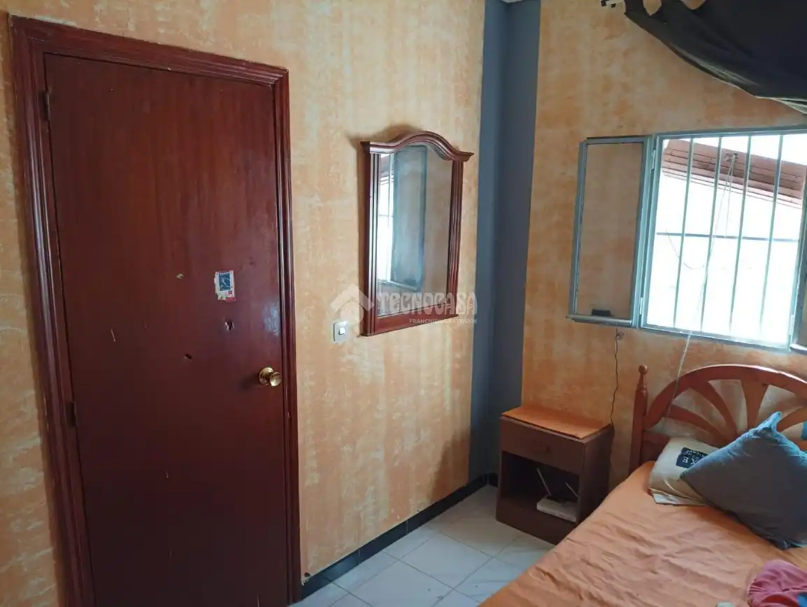 Bedroom of Detached homes for sale in Arahal  with Air Conditioner and Terrace
