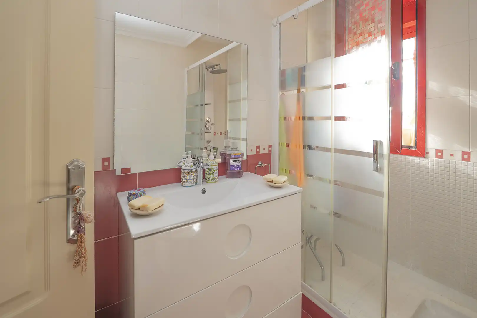 Baño de Casa adosada en venta en Benalmádena con Terraza, Piscina y Internet