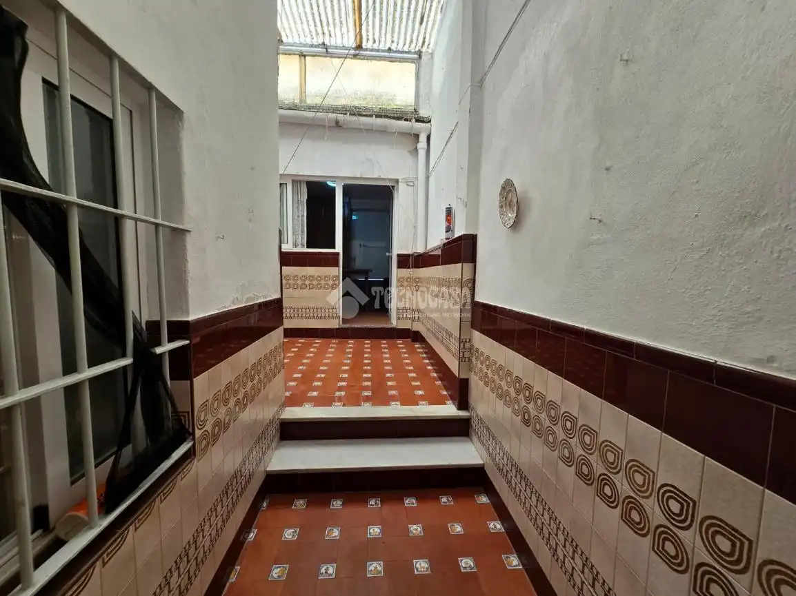 Casa adosada en venda en Morón de la Frontera amb Aire condicionat