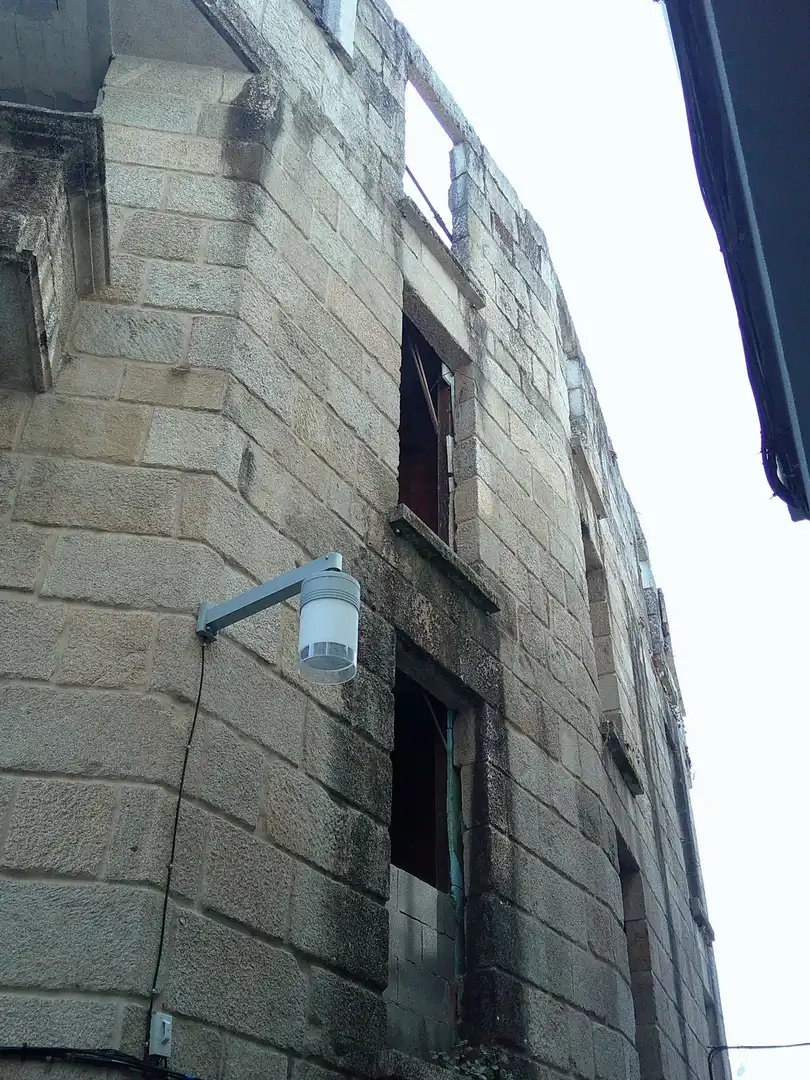 Vista exterior de Edificio en venta en Marín