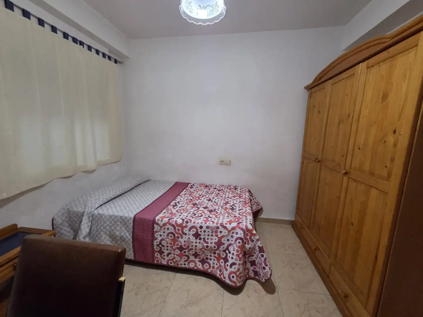 Bedroom of Flat for rent in Granada  with Furnished, Oven and Washing machine