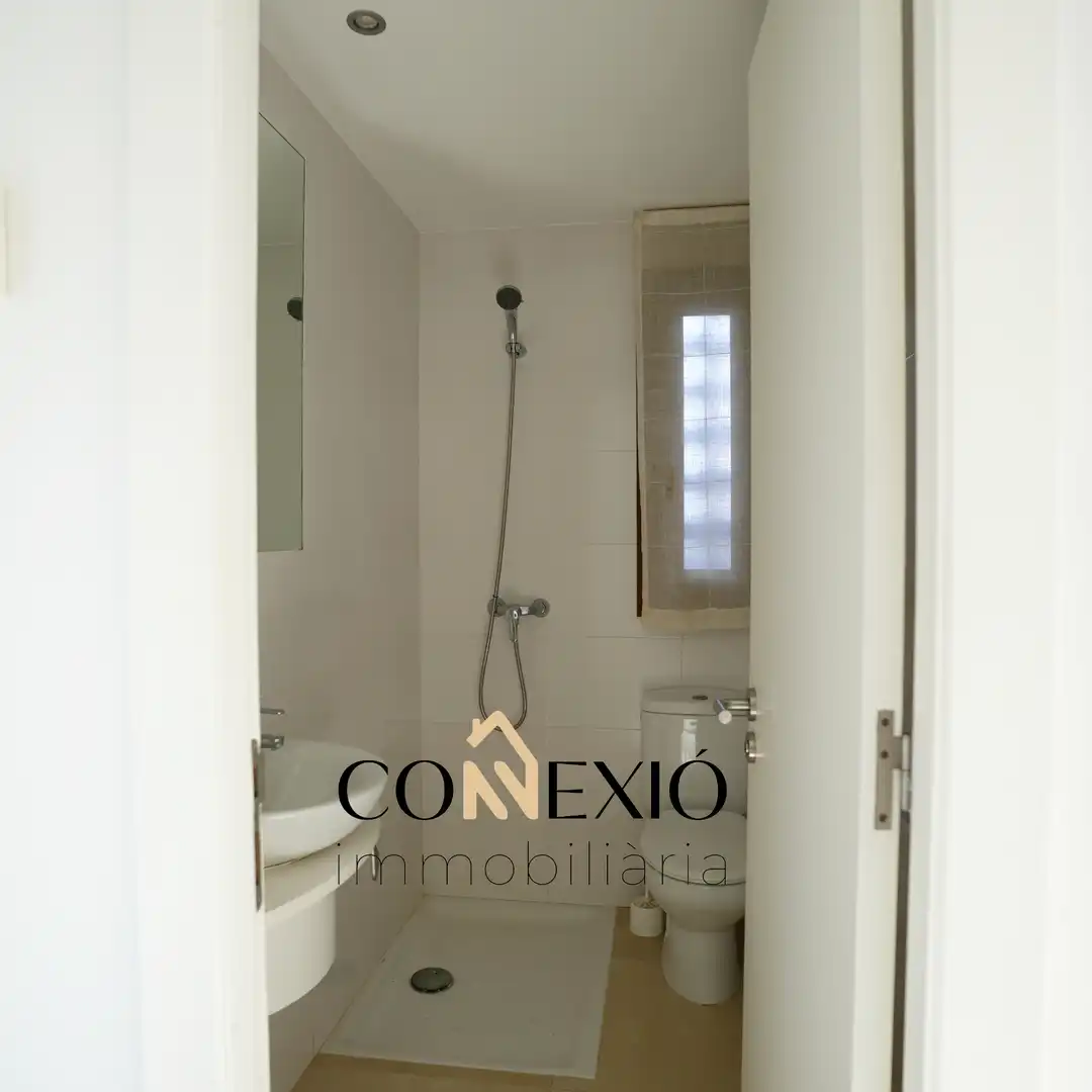 Baño de Casa o chalet en venta en Banyoles con Aire acondicionado, Calefacción y Jardín privado