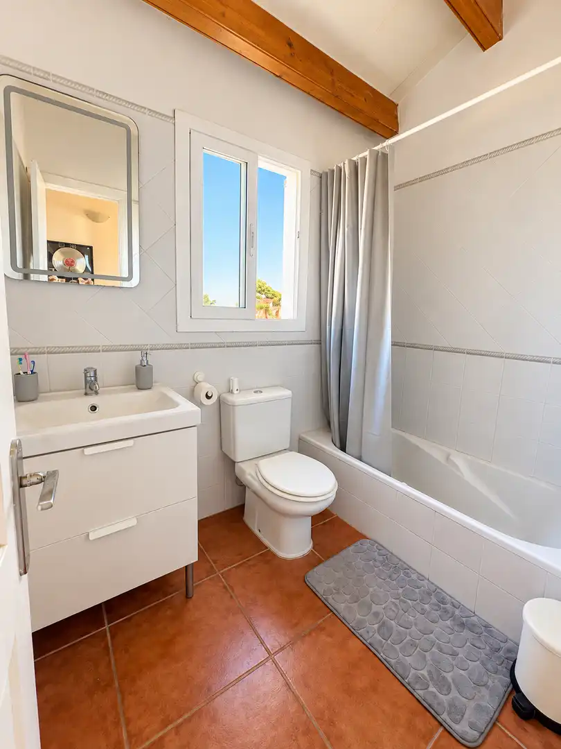 Baño de Casa o chalet en venta en Ciutadella de Menorca con Aire acondicionado, Terraza y Piscina