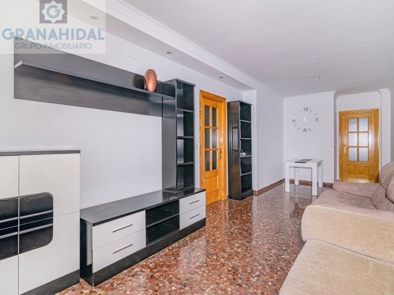 Flat for sale in Avenida París, 2
