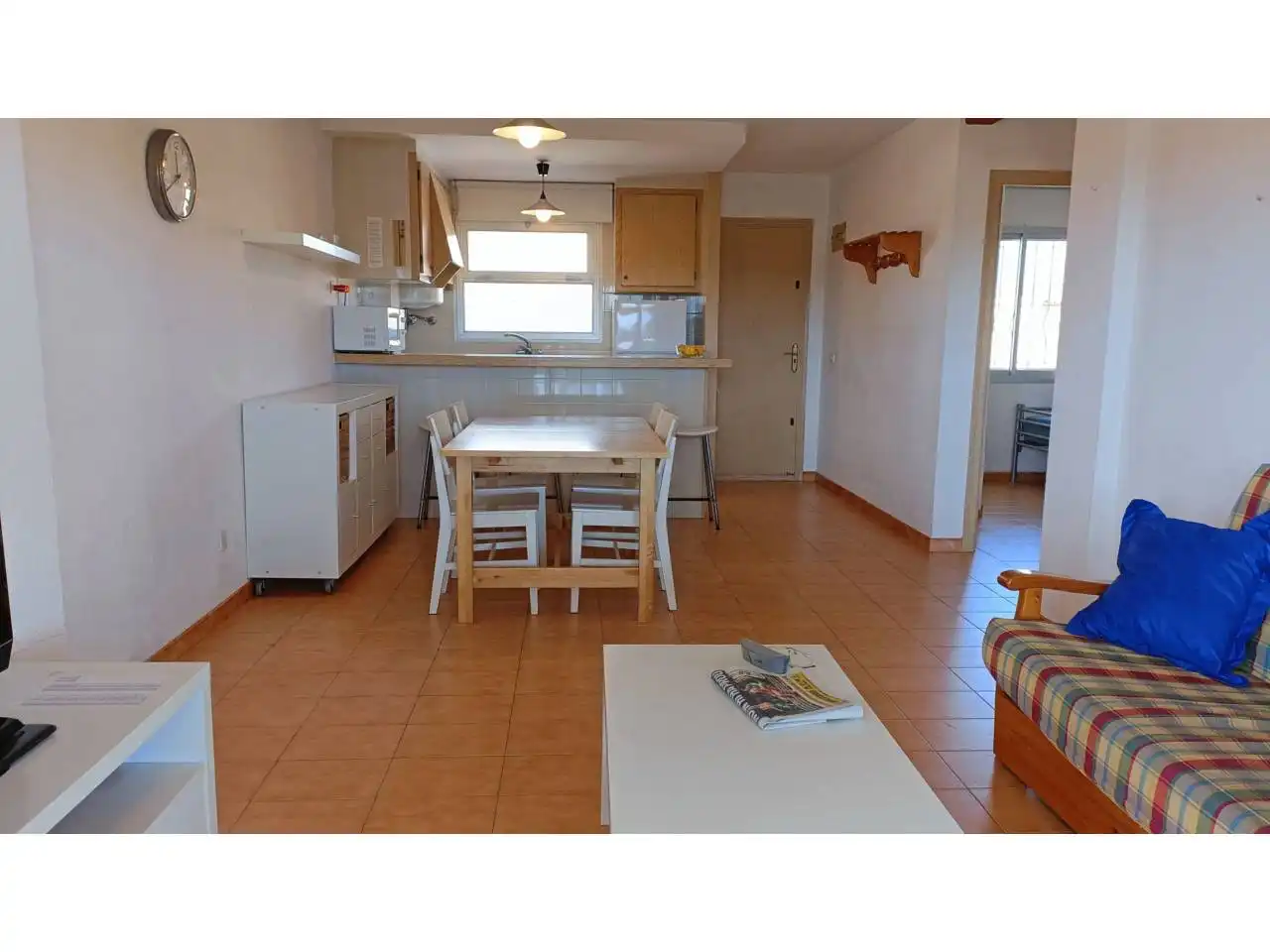 Cocina de Piso en venta en L'Escala con Terraza, Amueblado y Piscina comunitaria