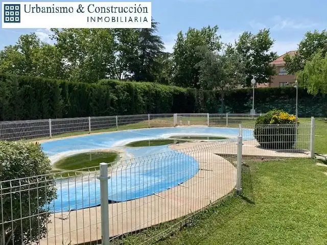 Adossat amb terrassa en venda a Ciudad Jardín, imagen 3