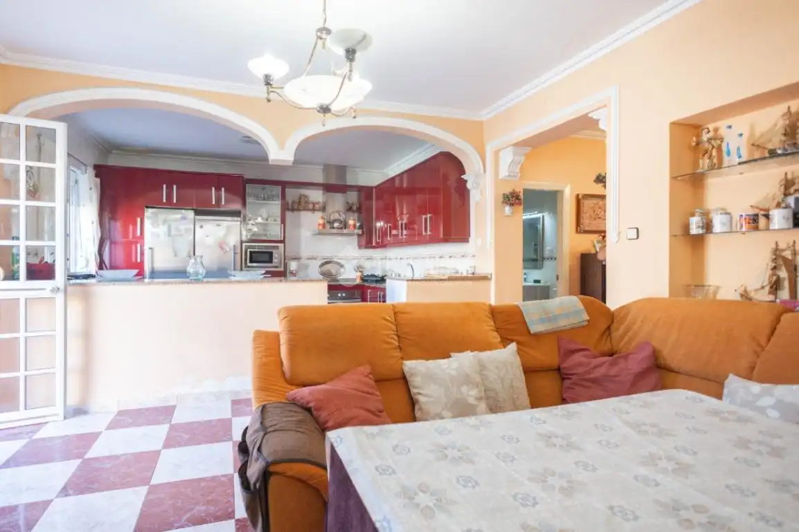 Cuina de Casa adosada en venda en Bellavista - La Palmera