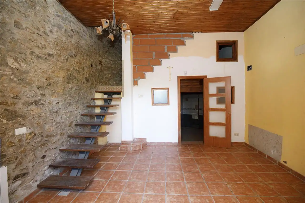 Einfamilien-Reihenhaus zum Verkauf in La Pera mit Terrasse
