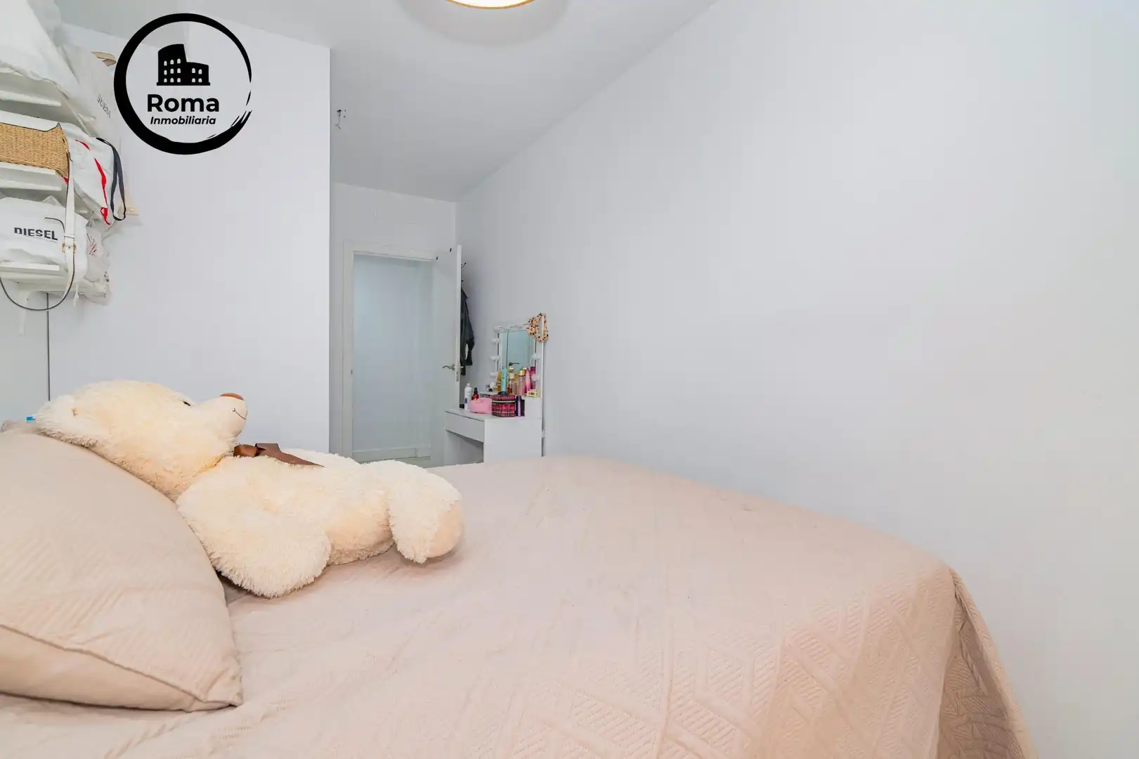 Habitación de Piso en venta en La Zubia con Aire acondicionado, Calefacción y Amueblado
