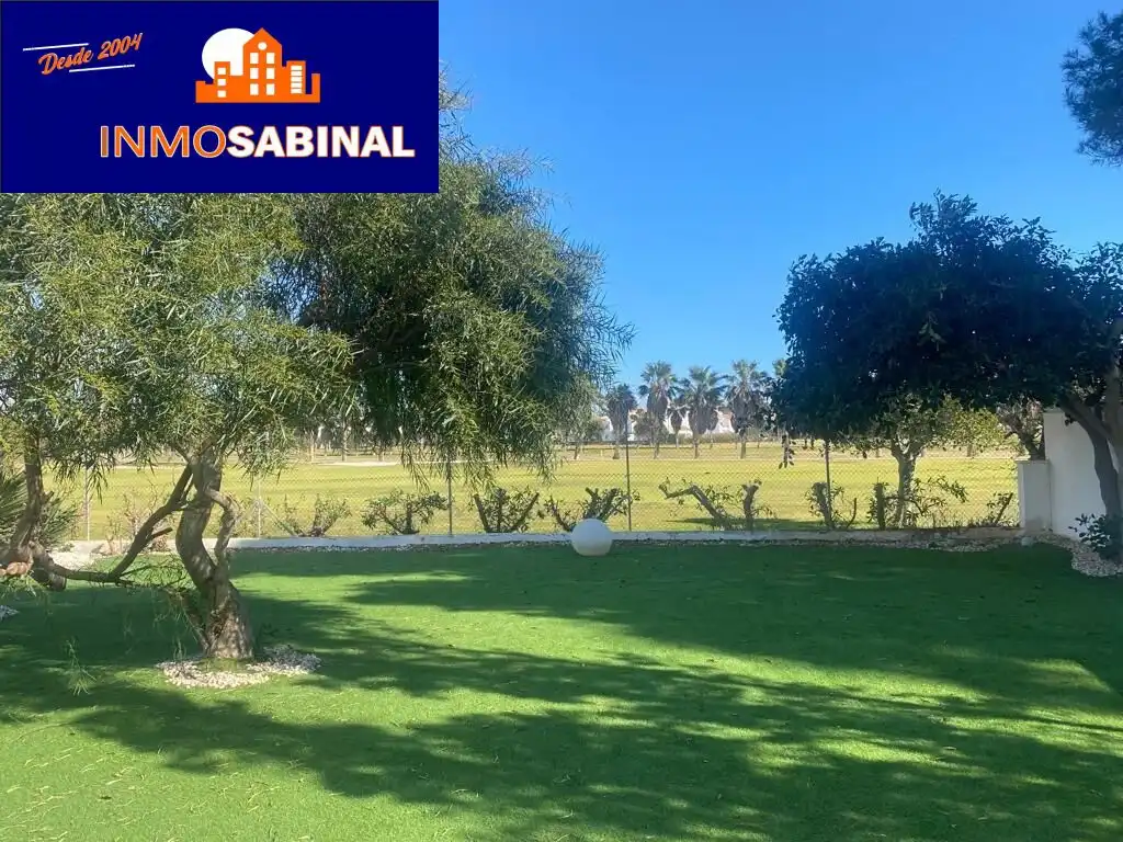 Casa o chalet en venta en Roquetas de Mar con Aire acondicionado, Jardín privado y Piscina