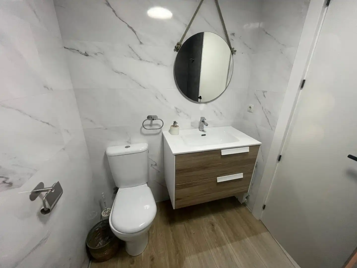 Baño de Piso en venta en Santander con Calefacción, Horno y Lavadora