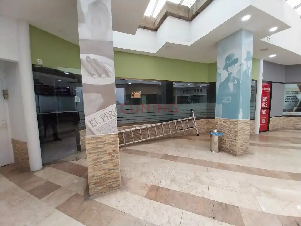 Business premises for sale in Avenida España, imagen 2