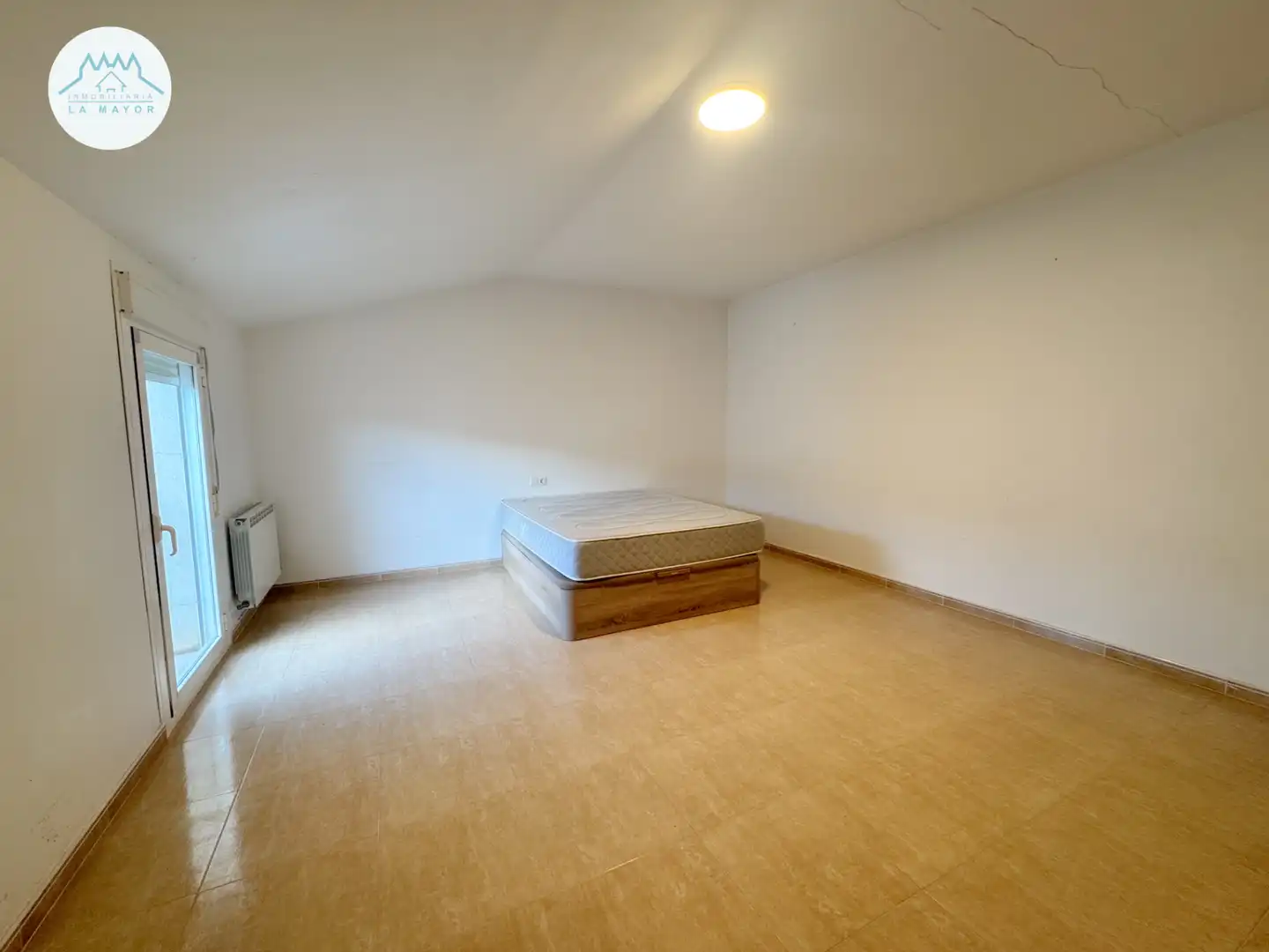 Habitación de Casa adosada en venta en Pozuelo de Calatrava con Calefacción, Terraza y Trastero