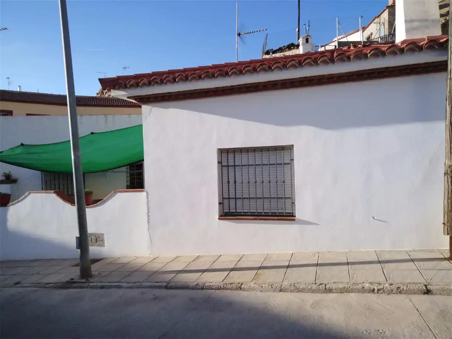 Vista exterior de Casa adosada en venta en Benalúa, Granada